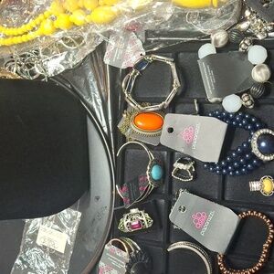 Random Jewelery Show